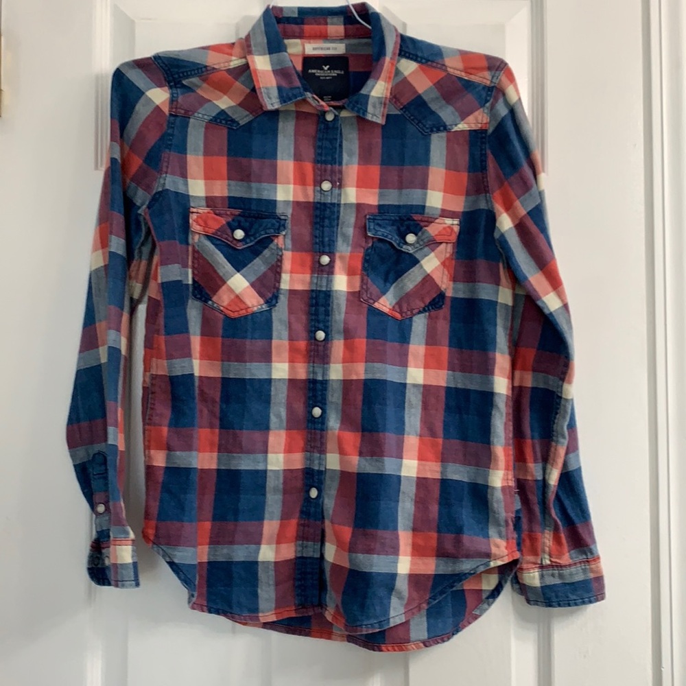 American eagle ladies XS snap long sleeve plaid shirt
